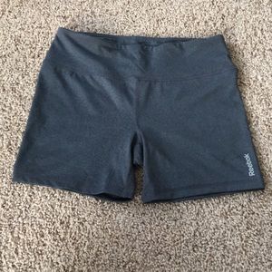 REEBOX WOMENS SIZE MEDIUM SPANDEX